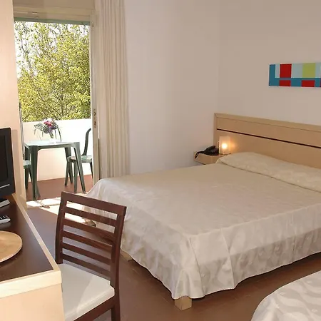 Hotel La Pergola 3*